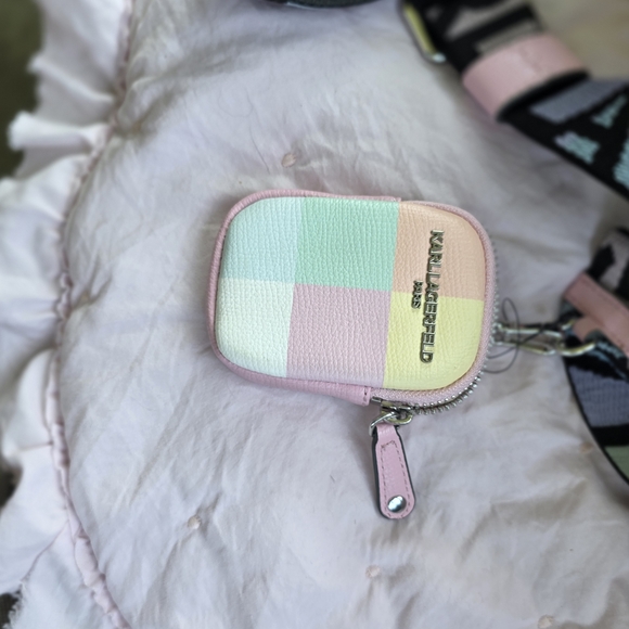 Karl Lagerfeld Sold As Is - Picture 14 of 15